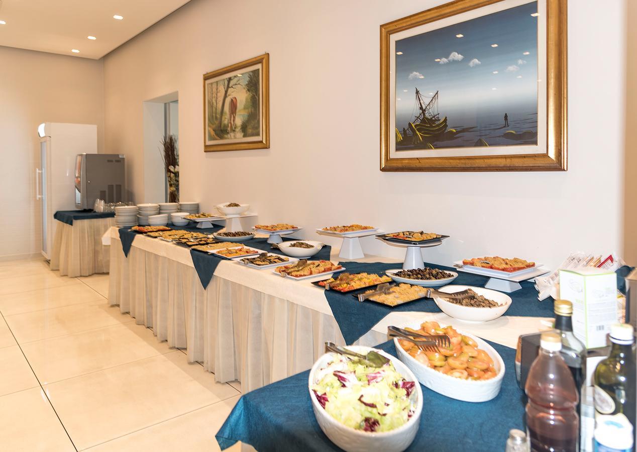 Hotel Astra Riccione Esterno foto